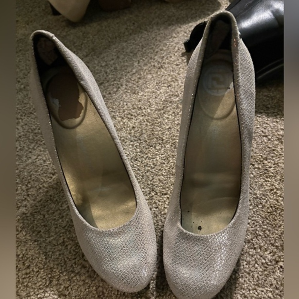 Rockport metallic heels